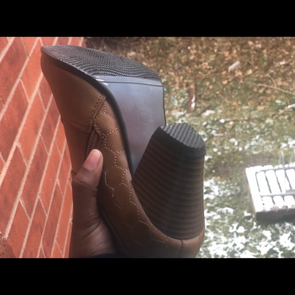 Heels - Picture 8 of 8